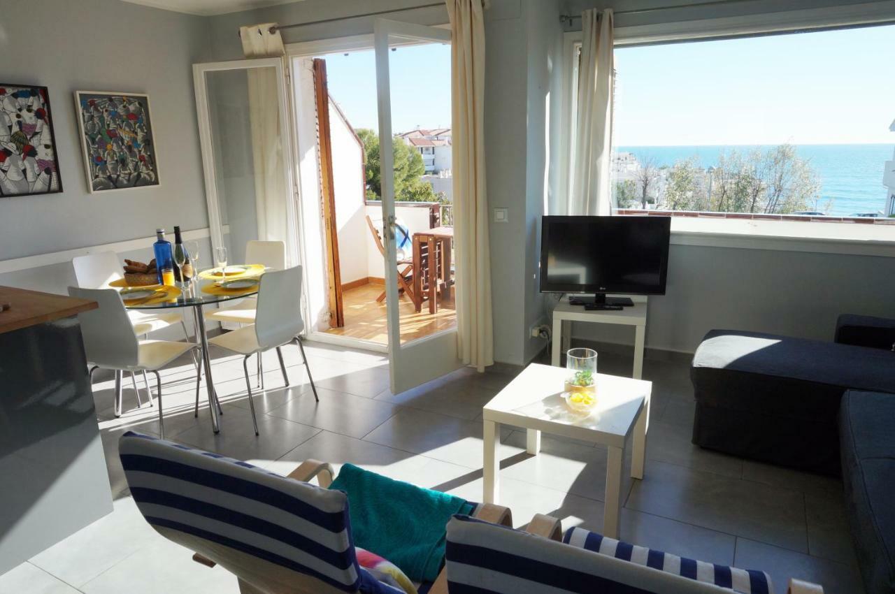 시체스 Cala Balmins Sea View 아파트 외부 사진