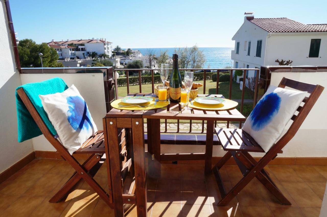 시체스 Cala Balmins Sea View 아파트 외부 사진