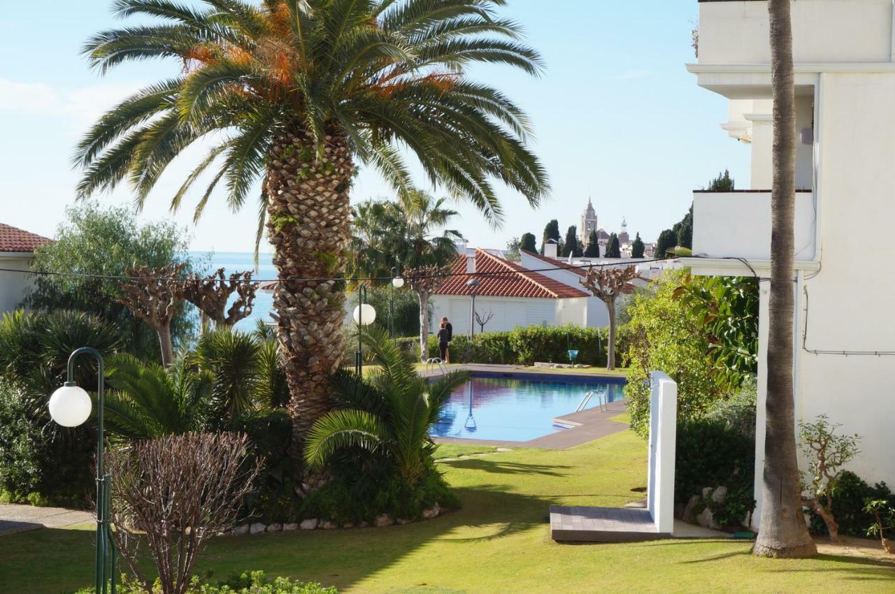 시체스 Cala Balmins Sea View 아파트 외부 사진