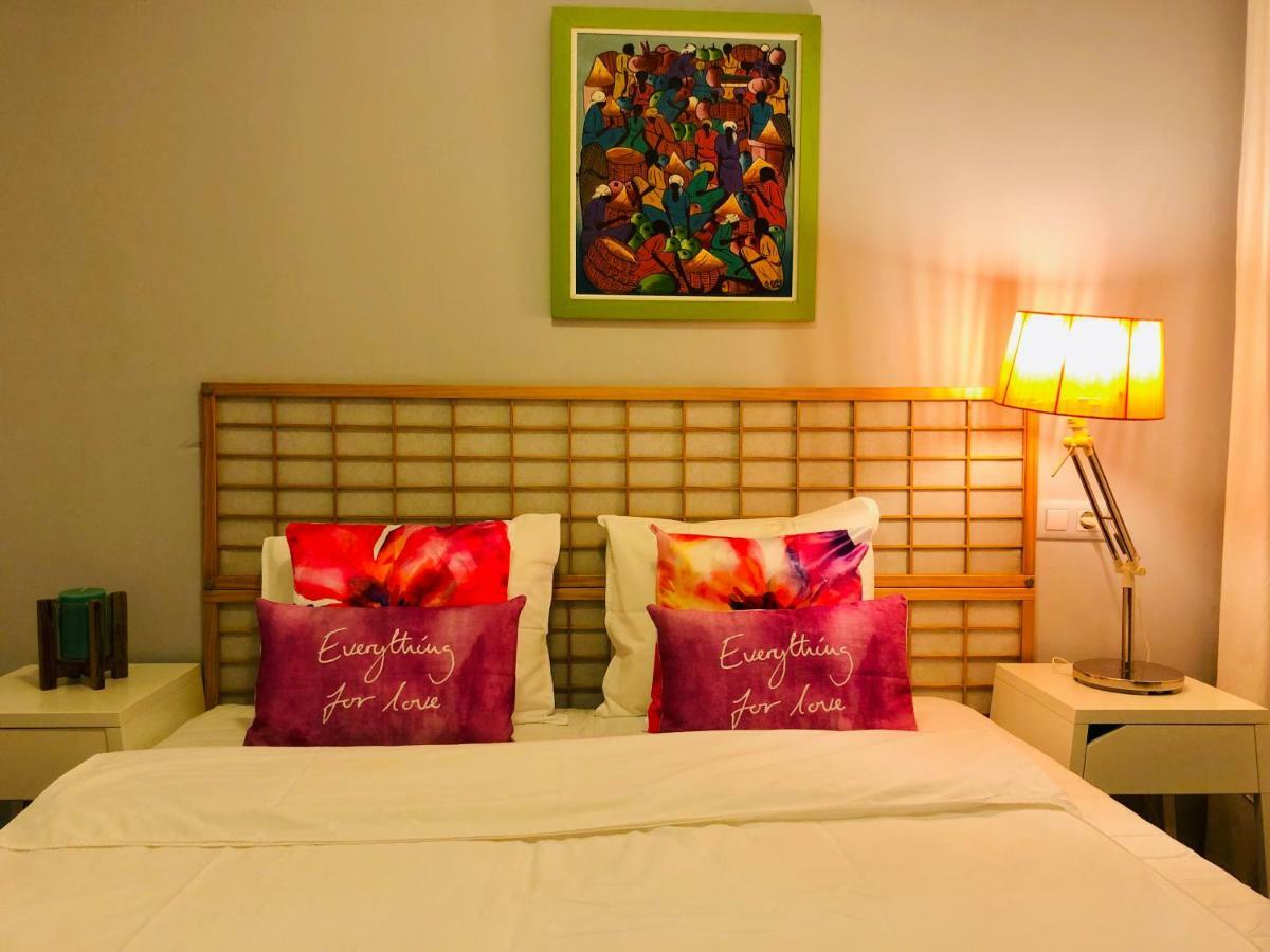 시체스 Cala Balmins Sea View 아파트 외부 사진
